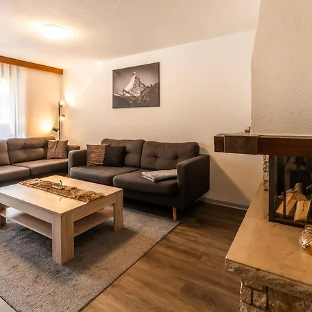 Fabi's Horu Apartment *